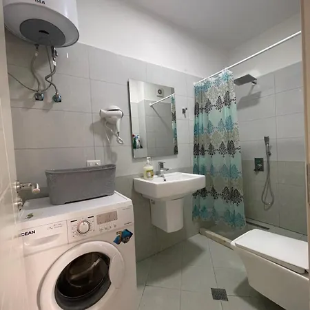 公寓 Guesthouse3 地拉那