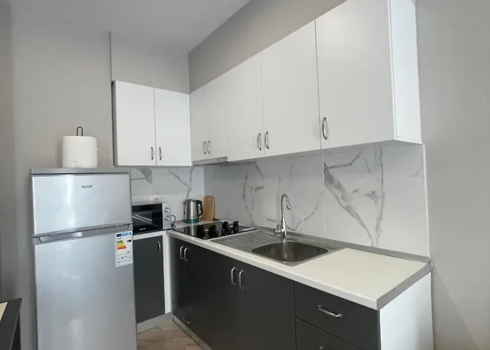 Guesthouse3 טיראנה